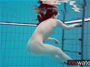 bouncy rump underwater Katrin